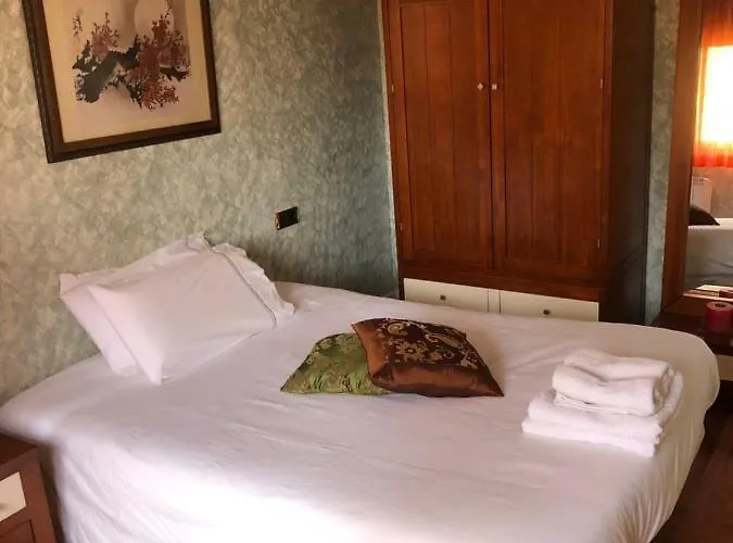 Nocleg ze śniadaniem Chiara 3*